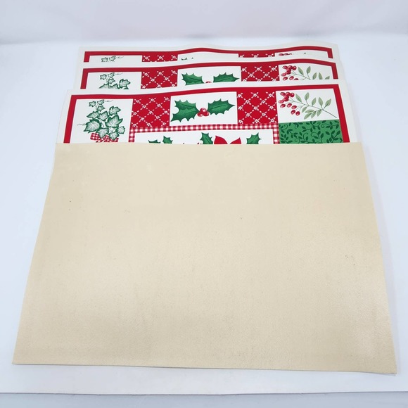 Vinyl Holiday Poinsettia Placemats Set of 4 Christmas Red Green Floral Country - Picture 3 of 3